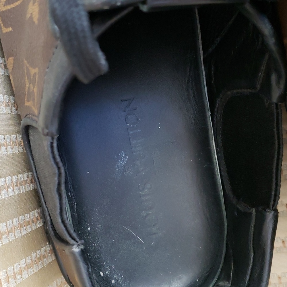 LOUIS VUITTON LV MONOGRAM LOW TOP SNEAKERS SHOES - Picture 6 of 9